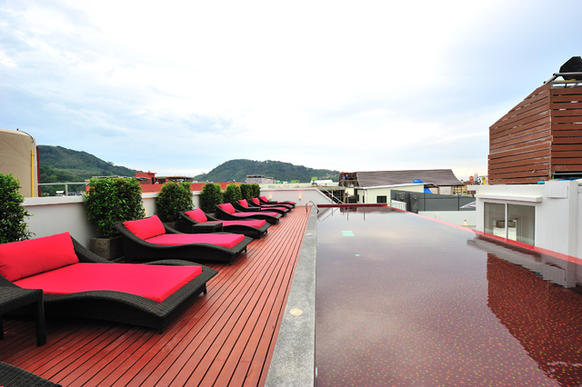 Hotel For Lease and Sale – Swimming Pool – Patong beach 