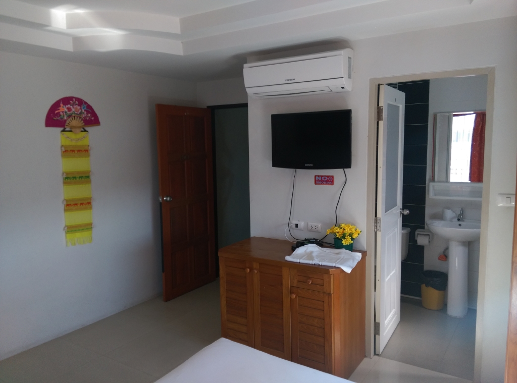 Guest house with bar for Lease – Patong beach – NO KEY MONEY