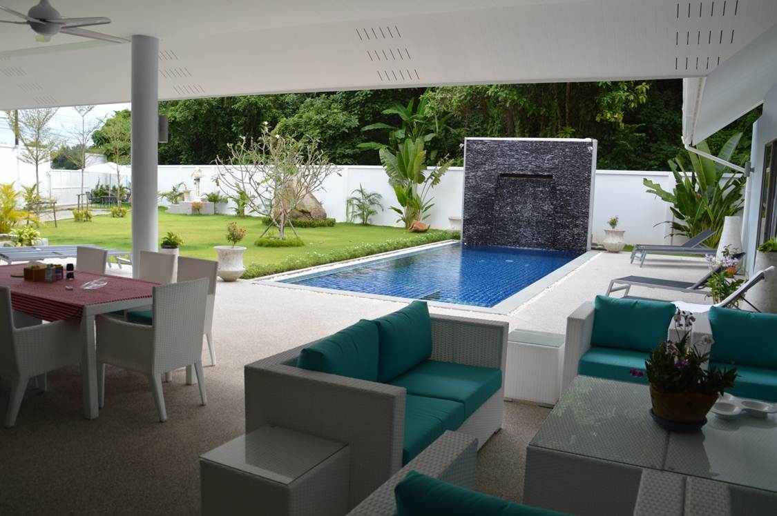Stunning 3 bedroom Pool villa for Sale -  Chalong 