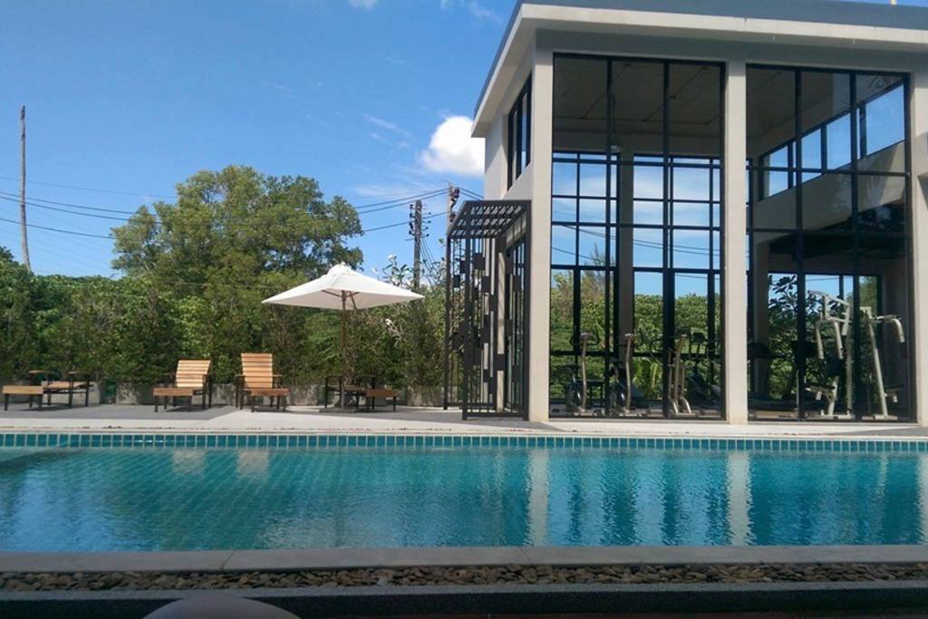 Luxury 72sqm Room+ balcony pool view +Jacuzzi